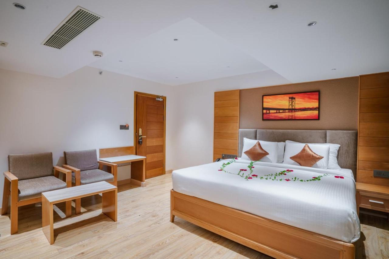 Townbridge Hotels & Suites Kochi المظهر الخارجي الصورة