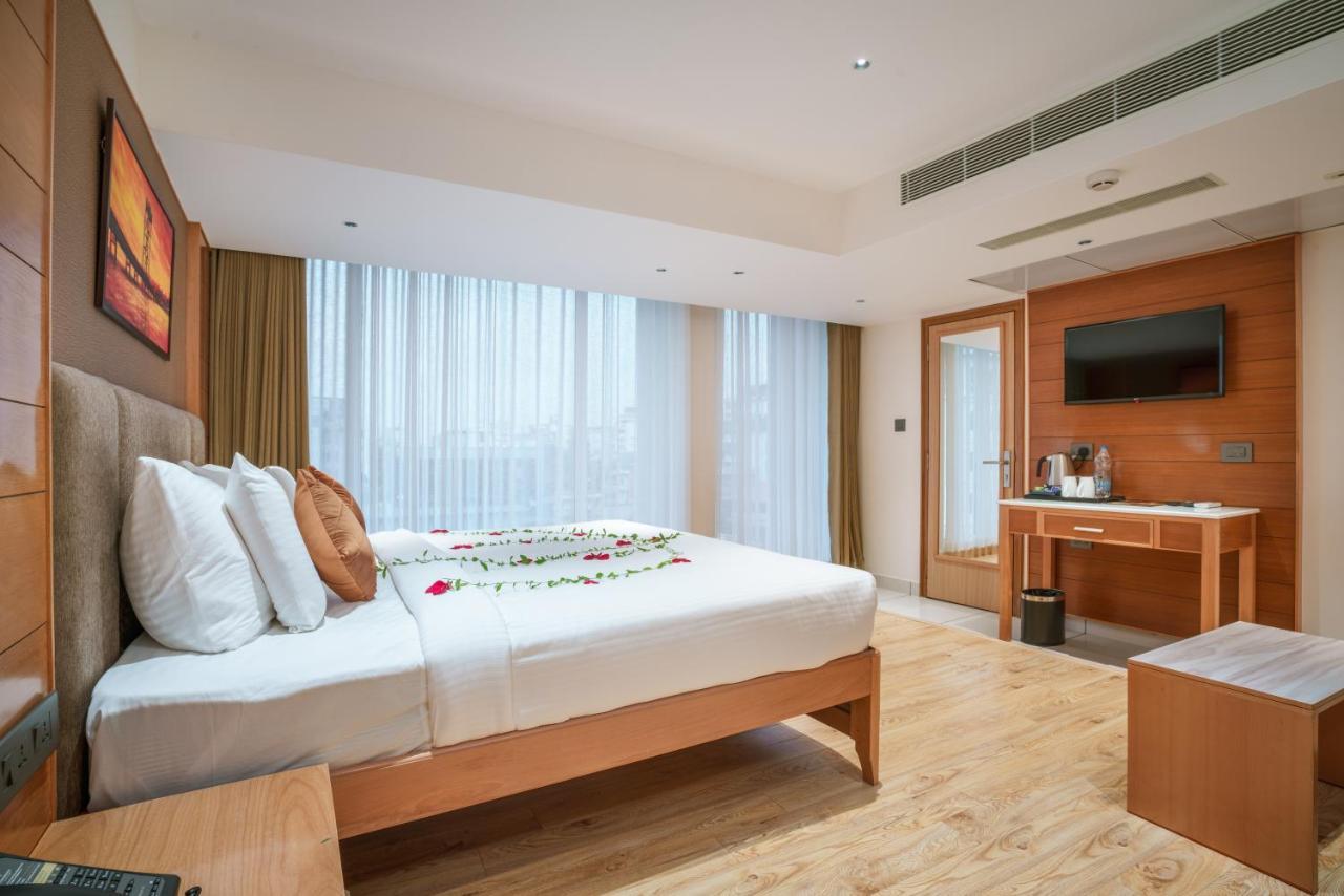 Townbridge Hotels & Suites Kochi المظهر الخارجي الصورة