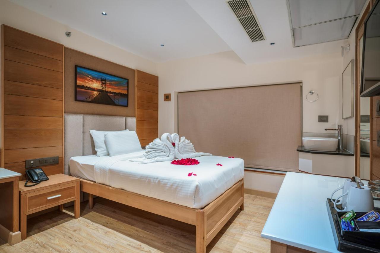 Townbridge Hotels & Suites Kochi المظهر الخارجي الصورة
